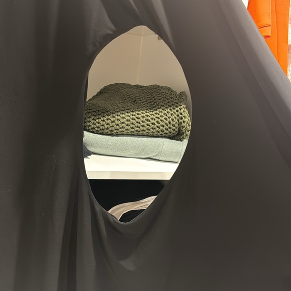 one size fits most norma kamali special. - Picture 3 of 4